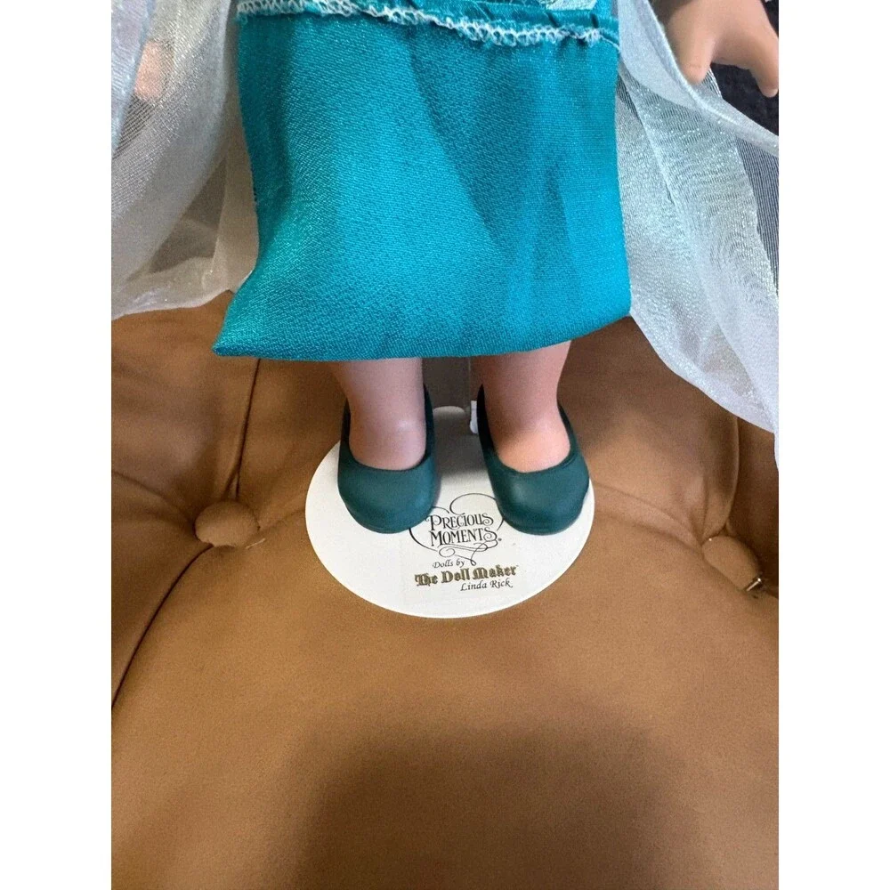 Disney Precious Moments Linda Rick 13 Inch Frozen Elsa Doll